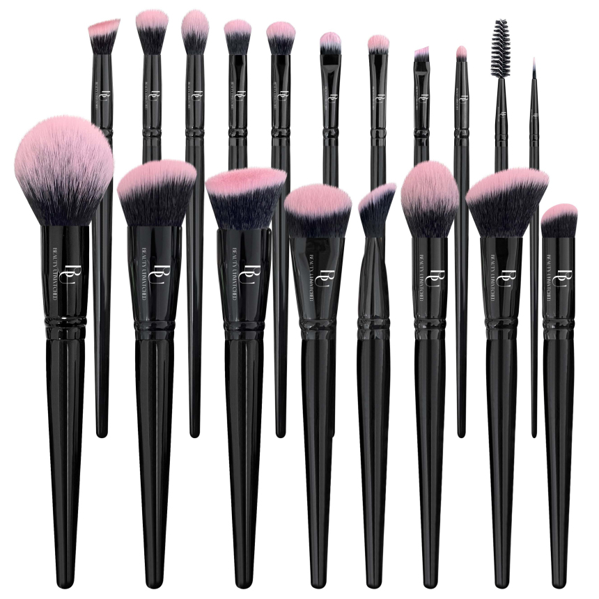 MAKEUP BRUSHES